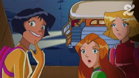 totally spies nouvelle génération|Enfin une bonne nouvelle bordel : les Totally Spies  .
